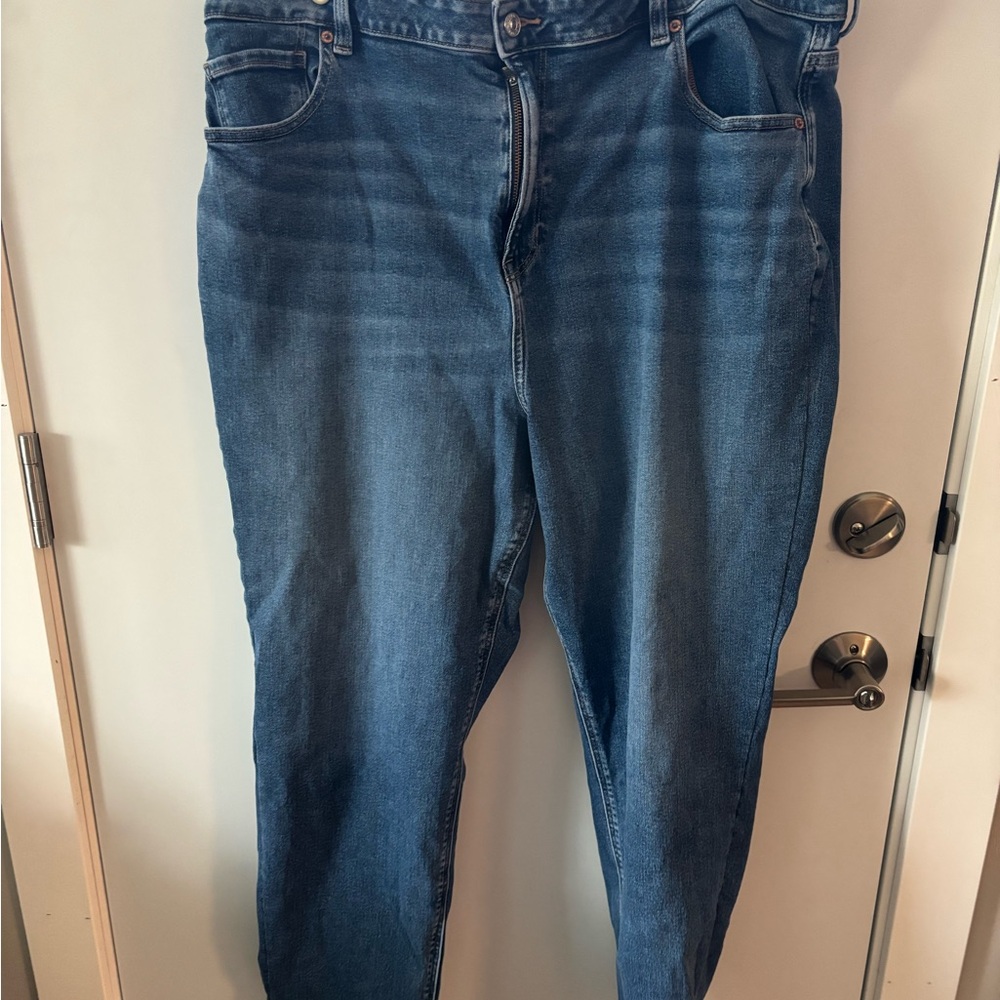 American Eagle Outfitters Mom Jeans